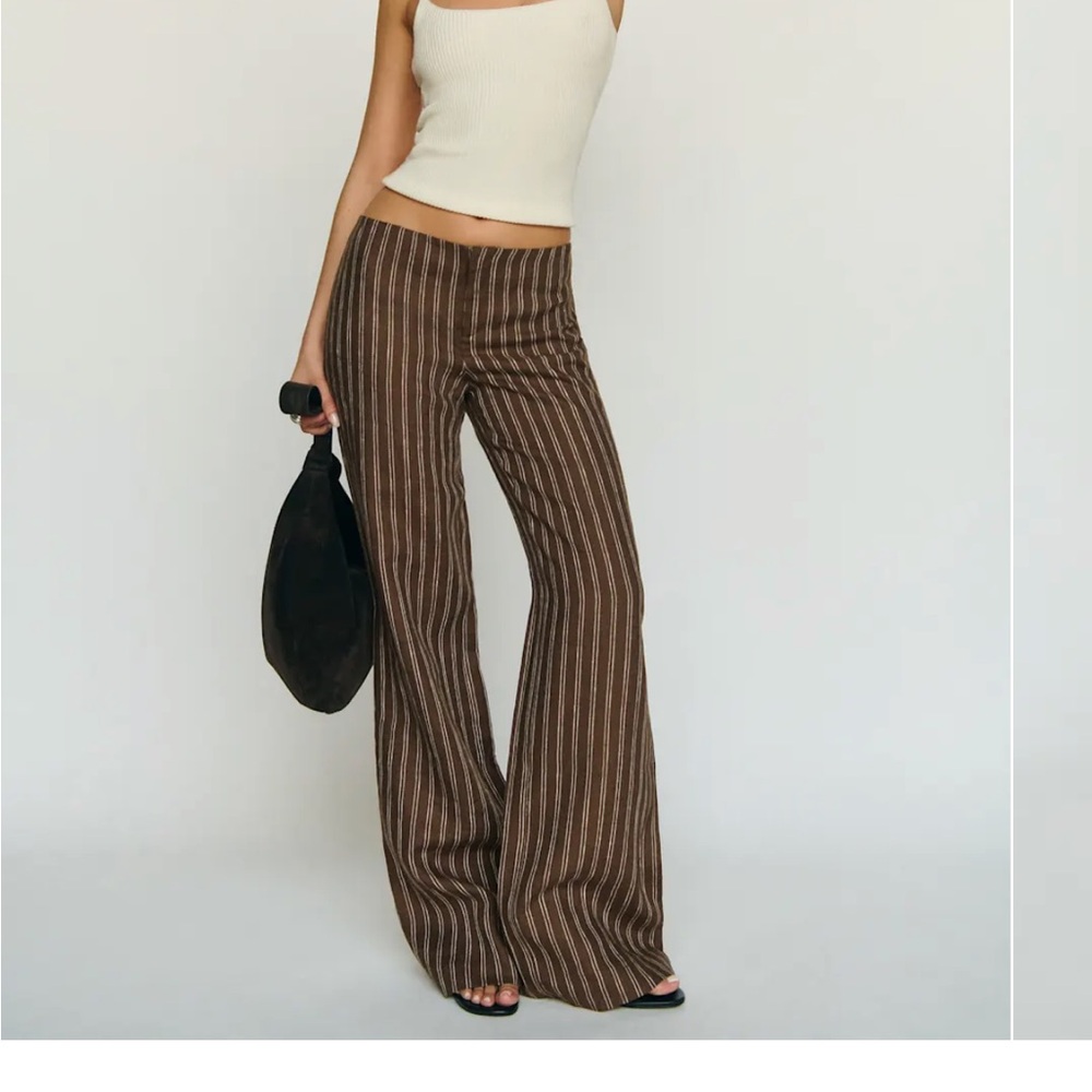 Reformation Vida linen low rise pant size 2. Inseam 30 inches.